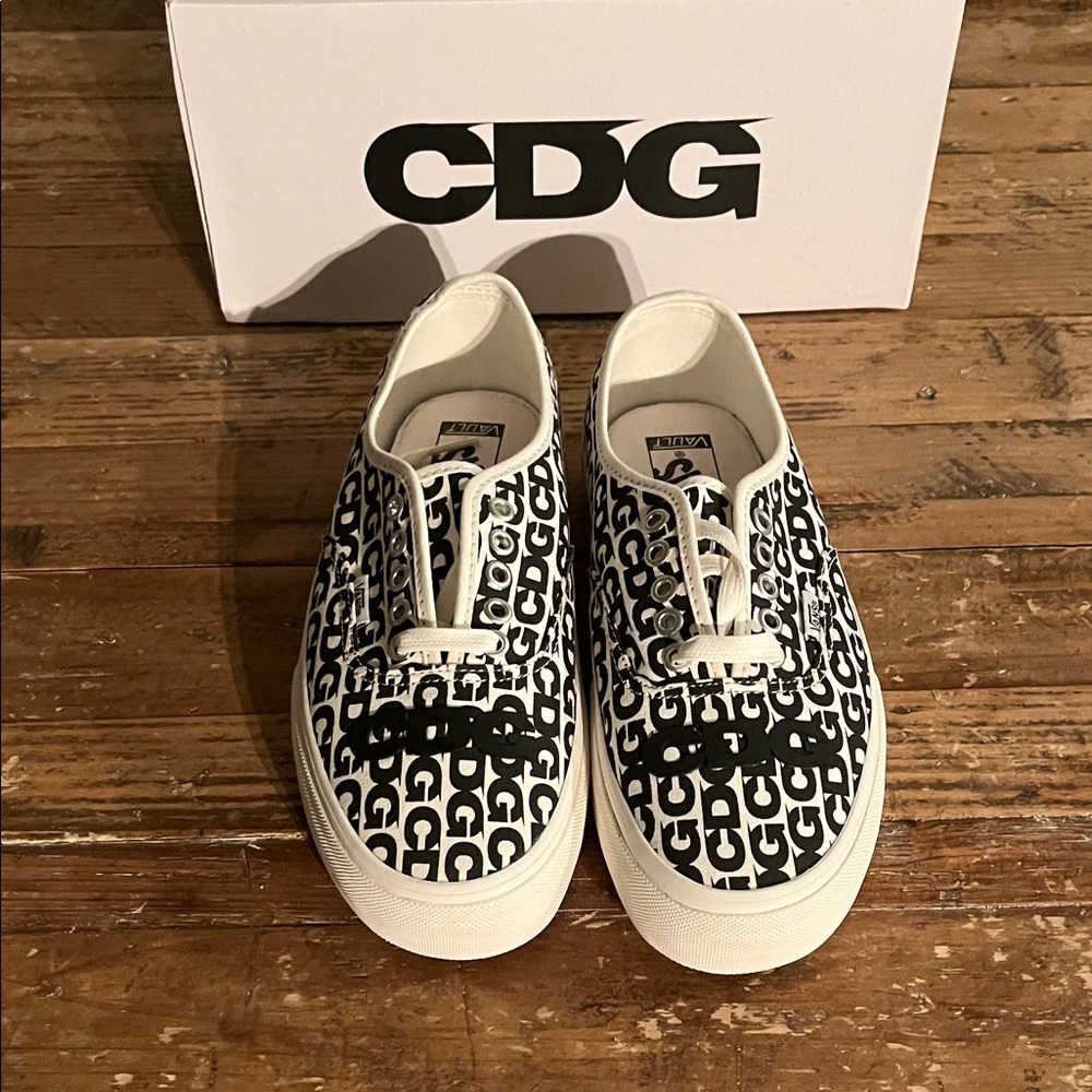 Brand new Comme des Garcons x Vans OTW Black and White CDG size Men’s 8